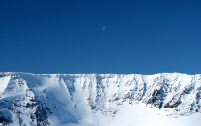 MINNA BLUFF — BEAUTY AND CHALLENGE
