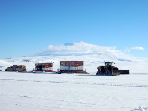 Traverse departure from McMurdo